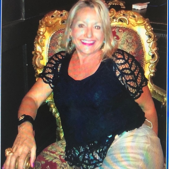 Meet your Posher, Shere' - Picture 3 of 7